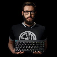 Logitech G Pro, Kabelgebunden, USB, Mechanischer Switch, QWERTZ, RGB-LED, Schwarz