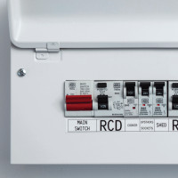 Brother PT-E560BTVP, QWERTZ, HSE/TZe, Wärmeübertragung, 180 x 180 DPI, 20 mm/sek, Verkabelt & Kabellos